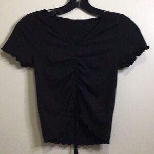 Black scrunched middle top